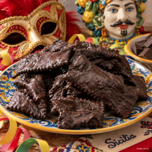 Chiacchiere,Chiacchiere Glassate al Cioccolato