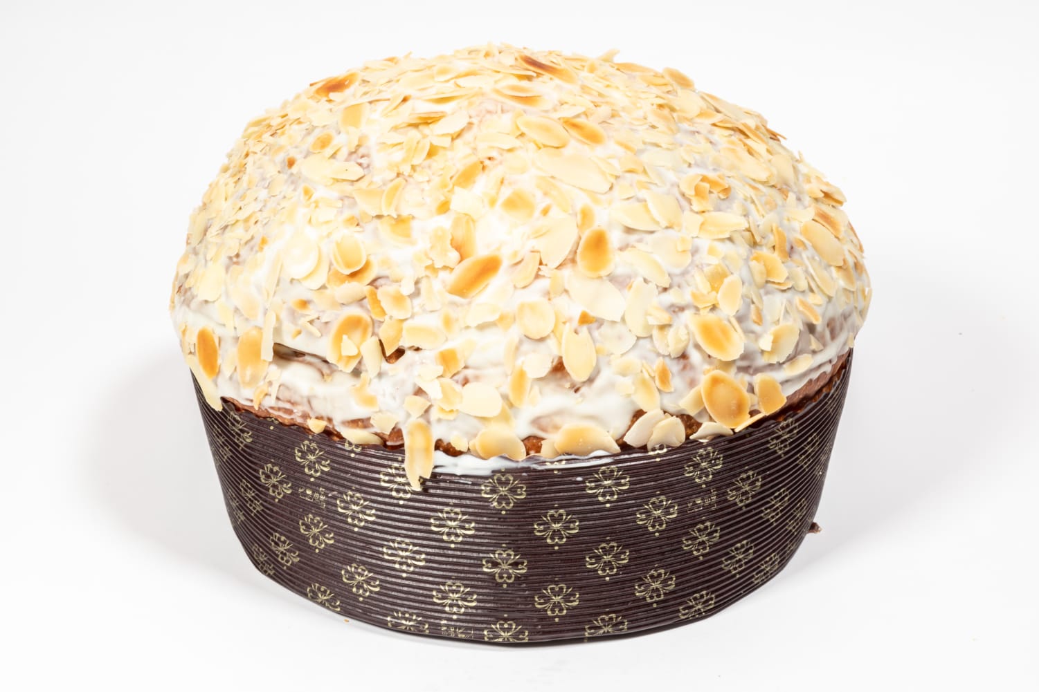 panettone artigianale siciliano farcito con crema mandorla panettone artigianale siciliano farcito con crema mandorla